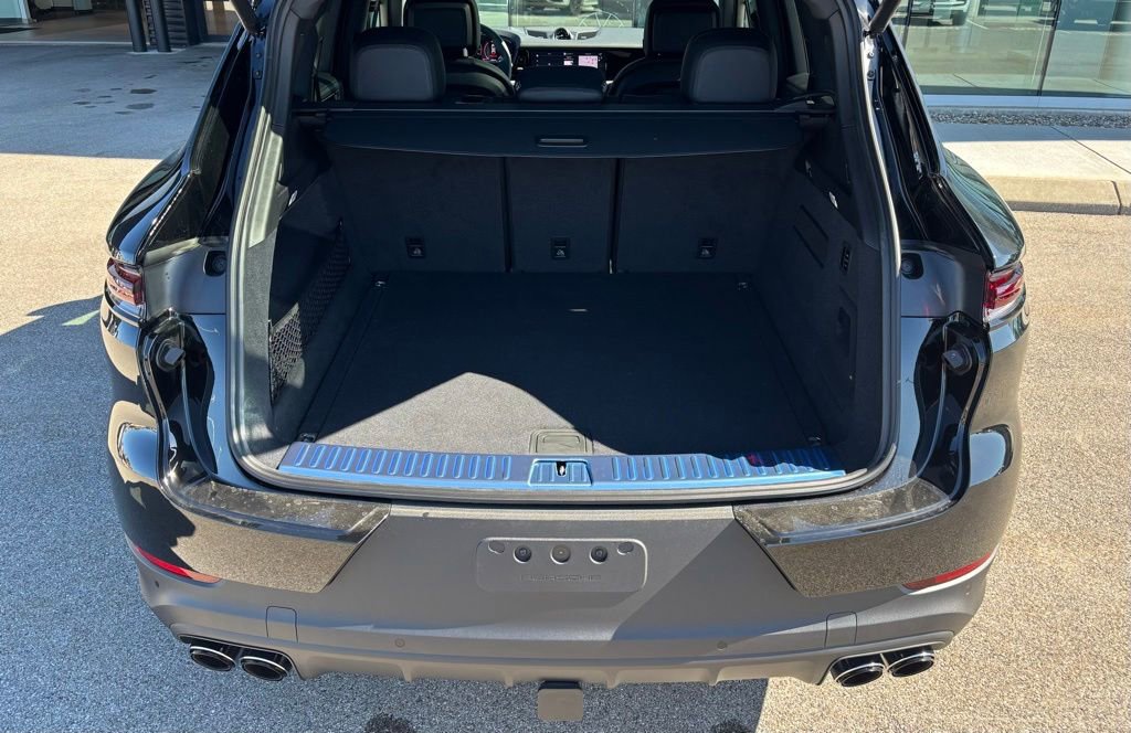 New 2026 Porsche Cayenne S AWD/4WD image 9