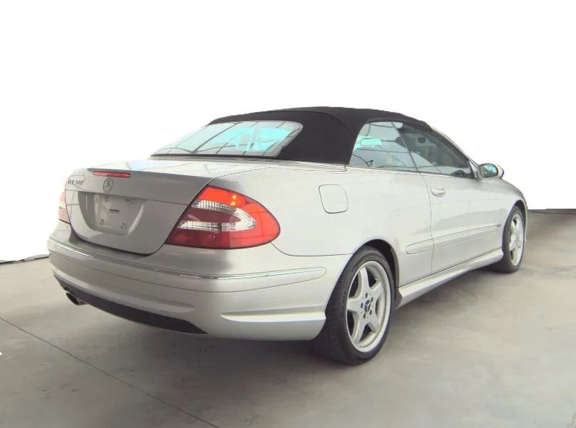 Used 2005 Mercedes-Benz CLK 500 Cabriolet image 2