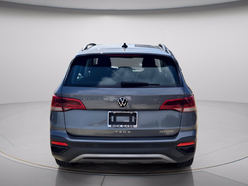 Certified 2024 Volkswagen Taos S FWD image 5