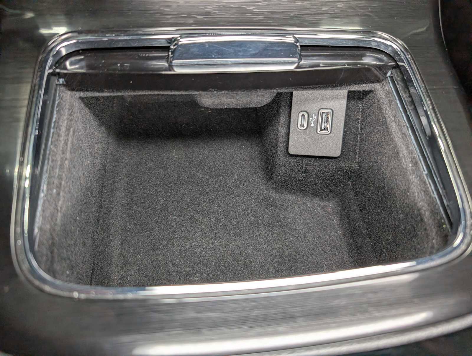 Certified 2023 Lincoln Nautilus AWD w/ Premium Package image 28