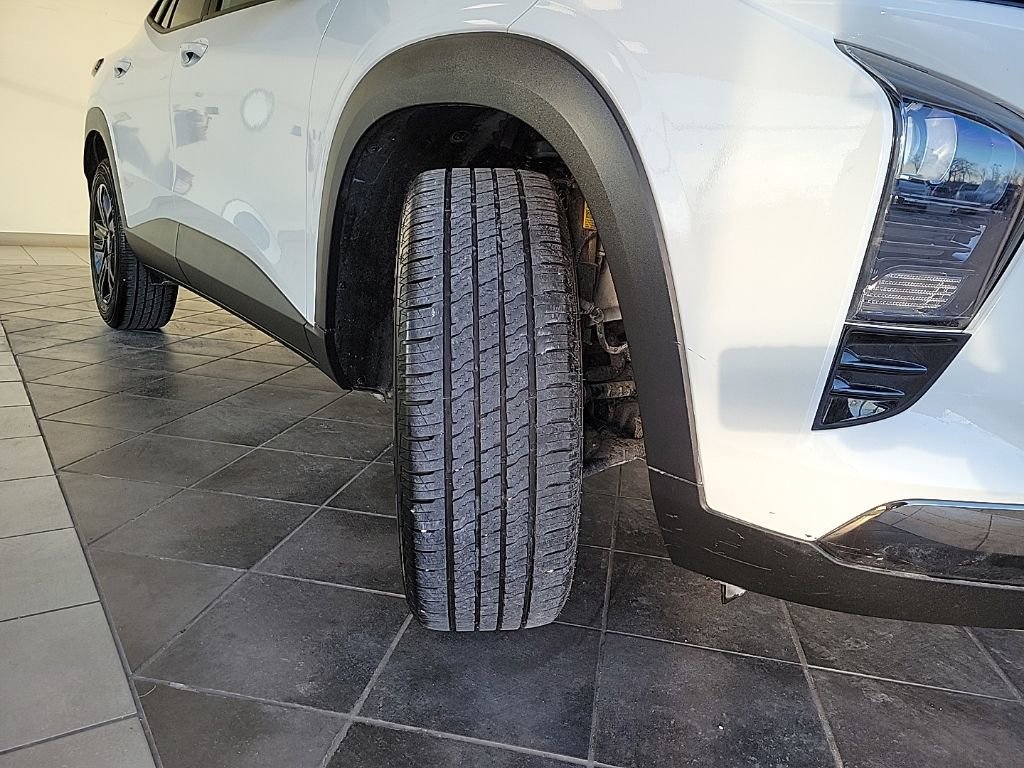 Used 2024 Chevrolet Trax ACTIV w/ Sunroof Package image 22