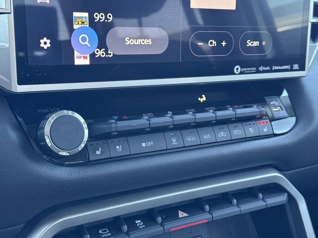 Used 2024 Toyota Tundra Limited image 22