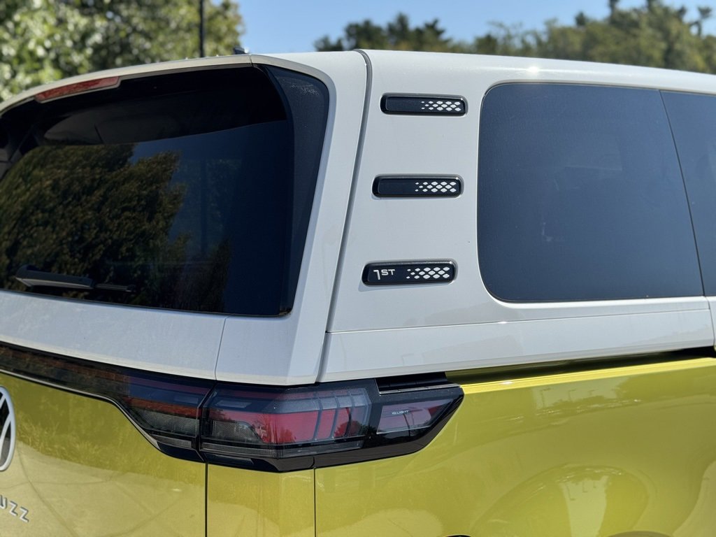 New 2025 Volkswagen ID. Buzz 1st Edition image 9