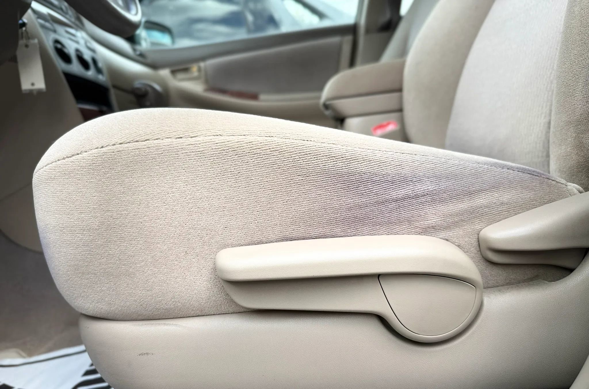 Used 2006 Toyota Corolla LE image 19