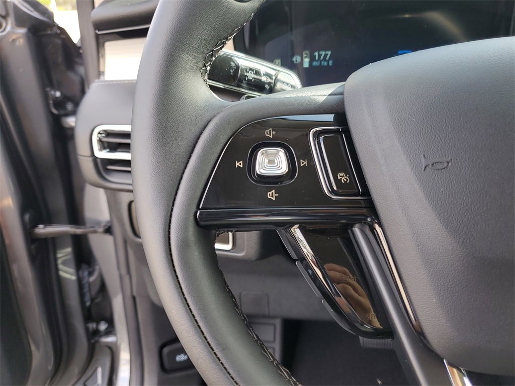 New 2026 Lincoln Corsair Premiere image 24