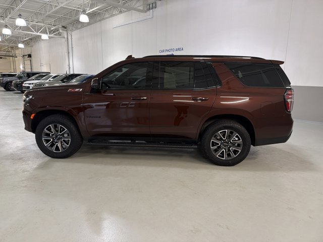 Used 2023 Chevrolet Tahoe Z71 w/ Luxury Package AWD/4WD image 5