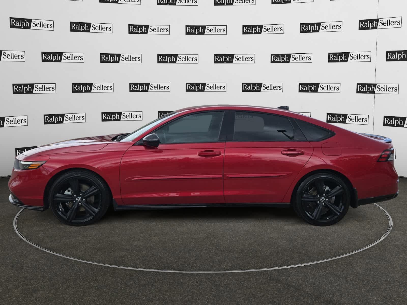 Used 2023 Honda Accord Sport image 3