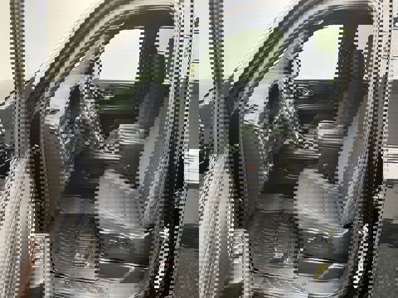 Used 2021 Chevrolet Tahoe LS image 3