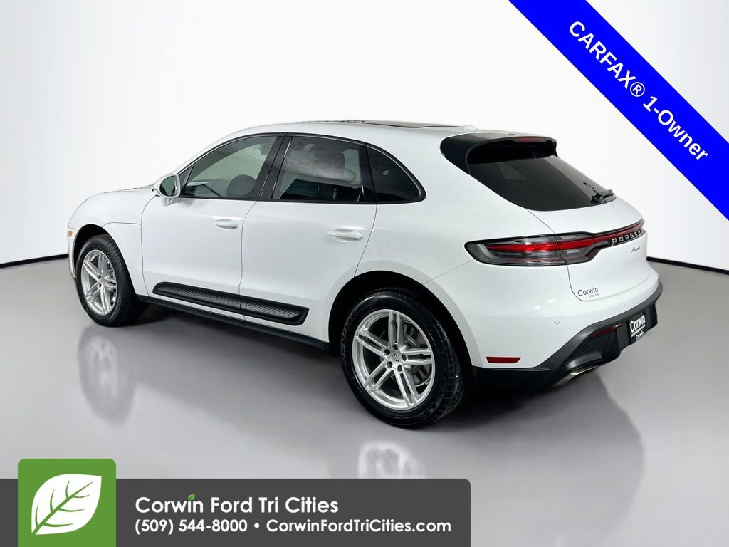 Used 2024 Porsche Macan image 10
