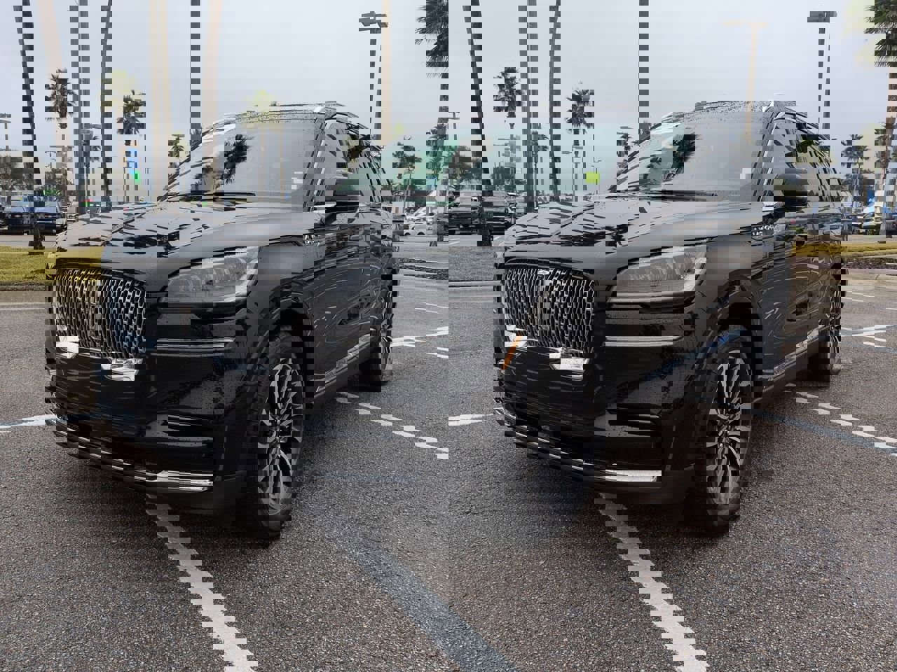 Certified 2023 Lincoln Aviator Reserve w/ Elements Package Plus image 8