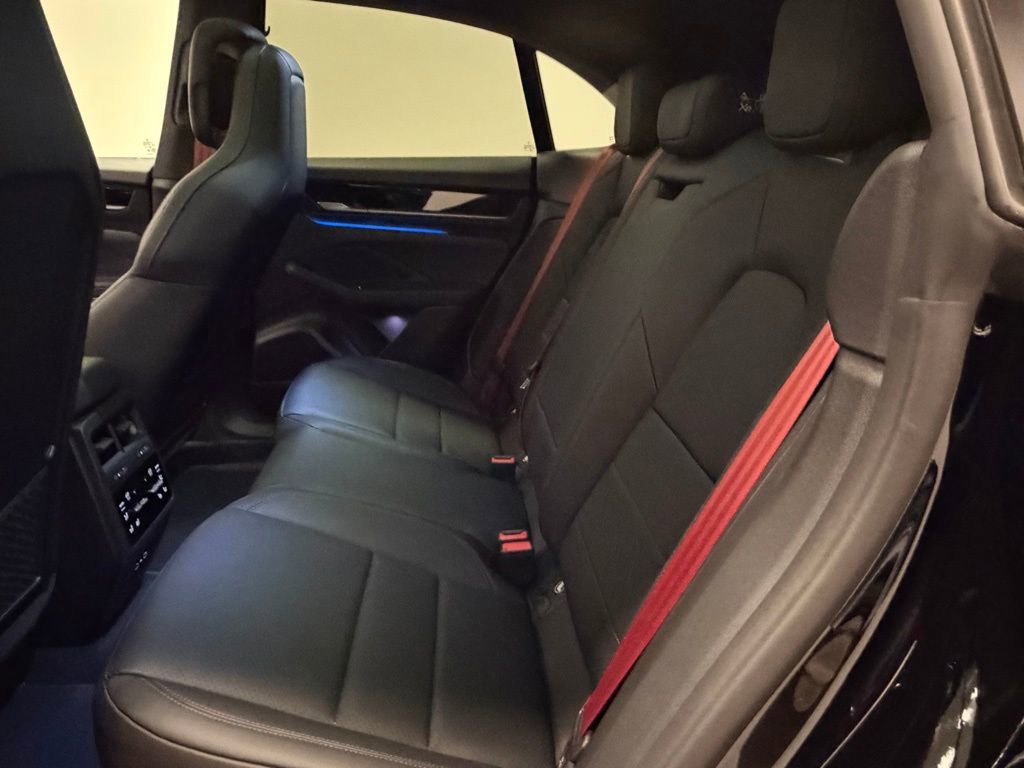 New 2025 Porsche Macan 4S Electric image 15