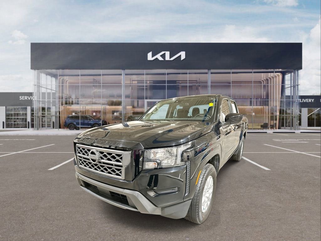 Used 2023 Nissan Frontier SV image 4