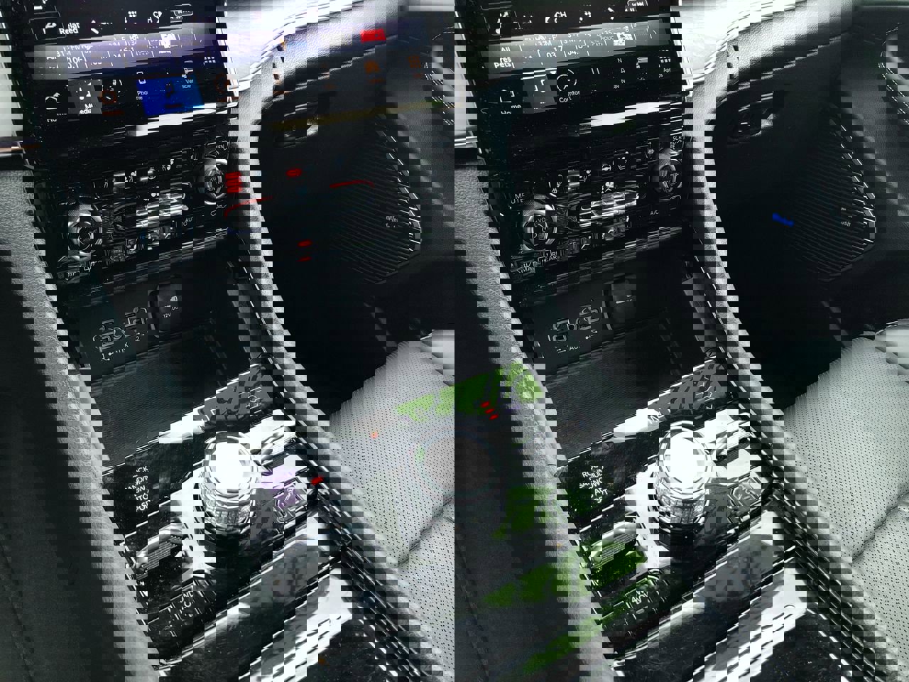 Used 2023 Jeep Grand Cherokee L Overland w/ Advanced Protech Group III image 28