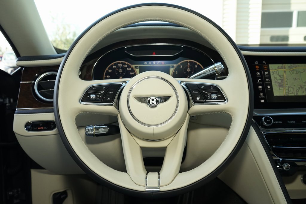 Used 2021 Bentley Flying Spur V8 image 13