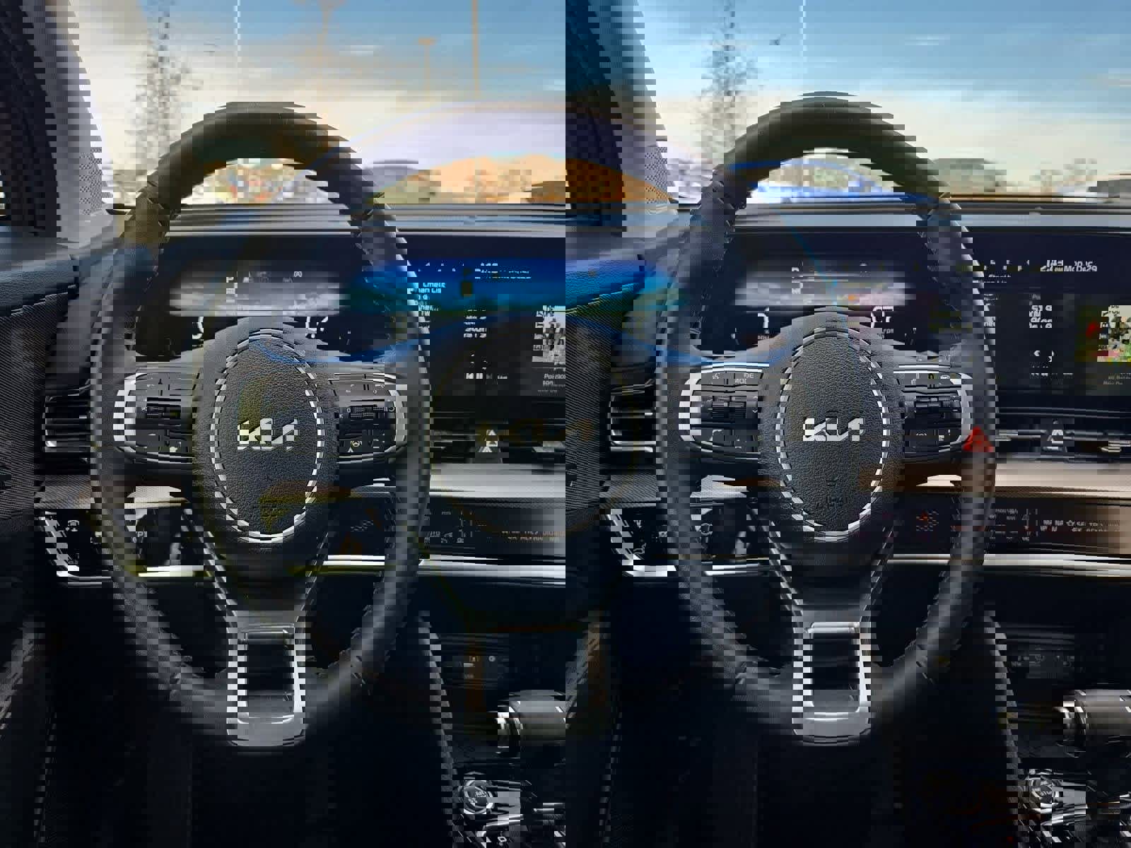 Used 2024 Kia Sportage SX image 23