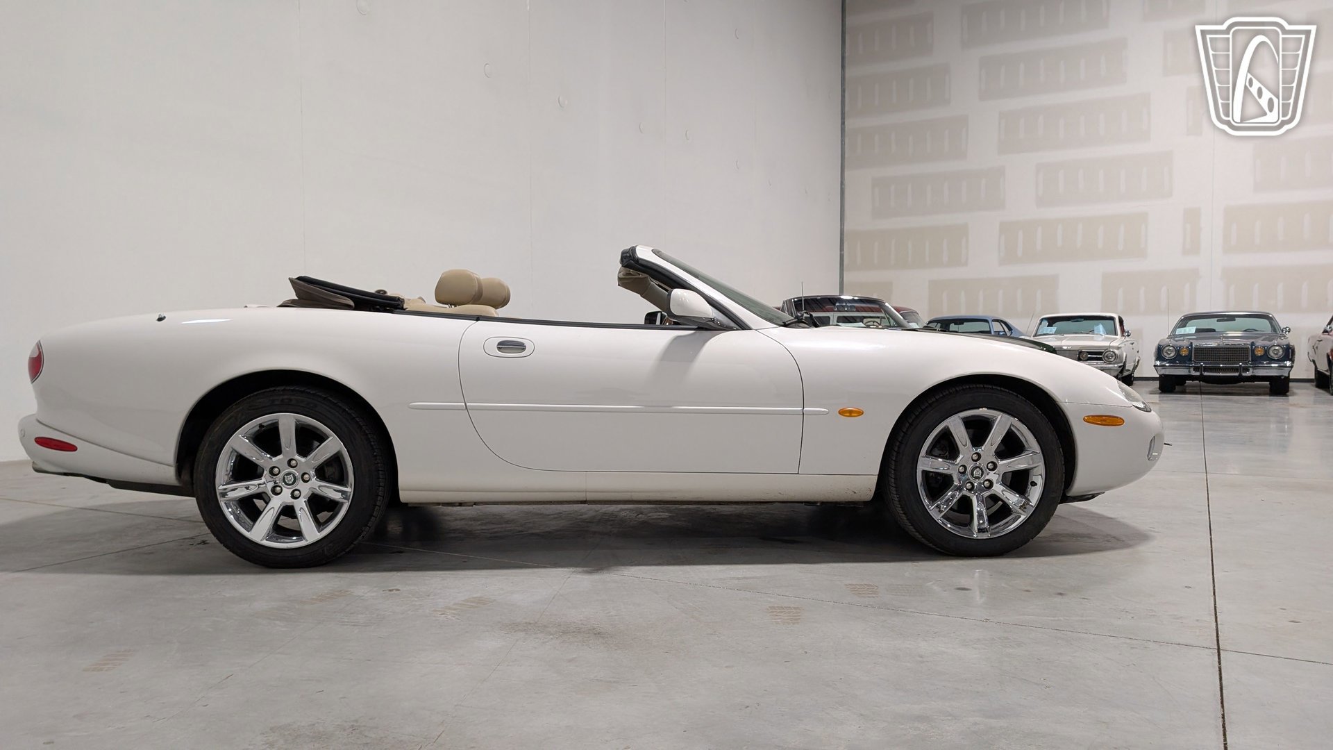 Used 2003 Jaguar XK8 Convertible image 18