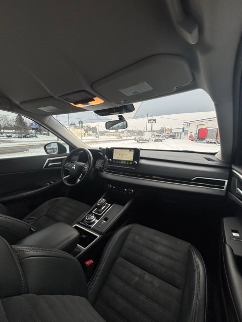 Used 2022 Mitsubishi Outlander SE image 21