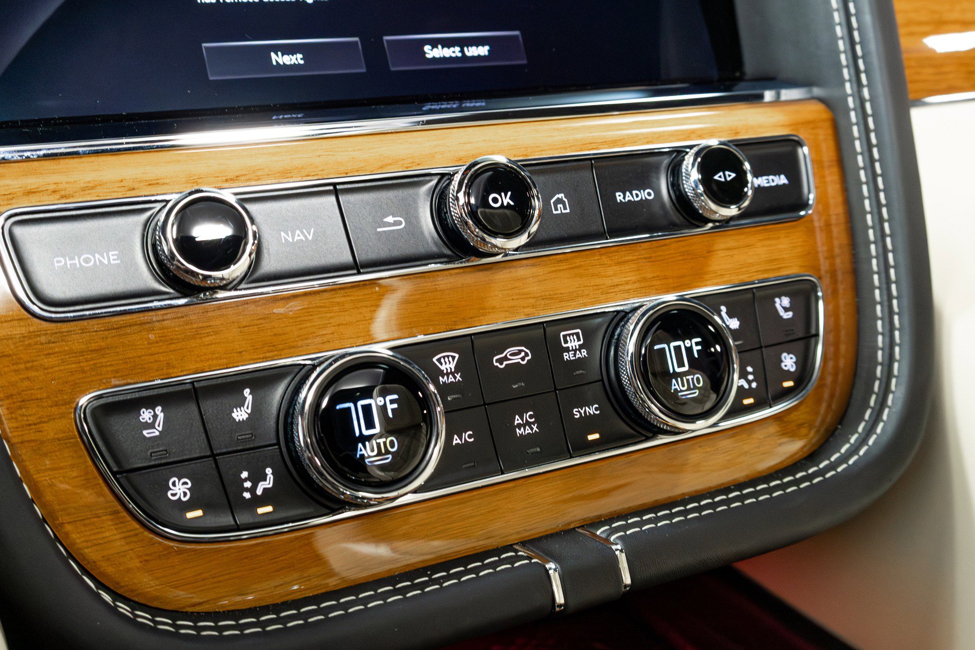 Used 2021 Bentley Bentayga w/ First Edition Specification AWD/4WD image 78