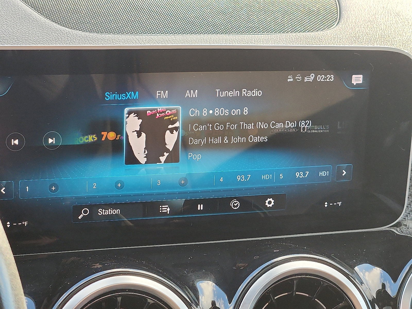 Used 2021 Mercedes-Benz GLB 250 4MATIC image 17