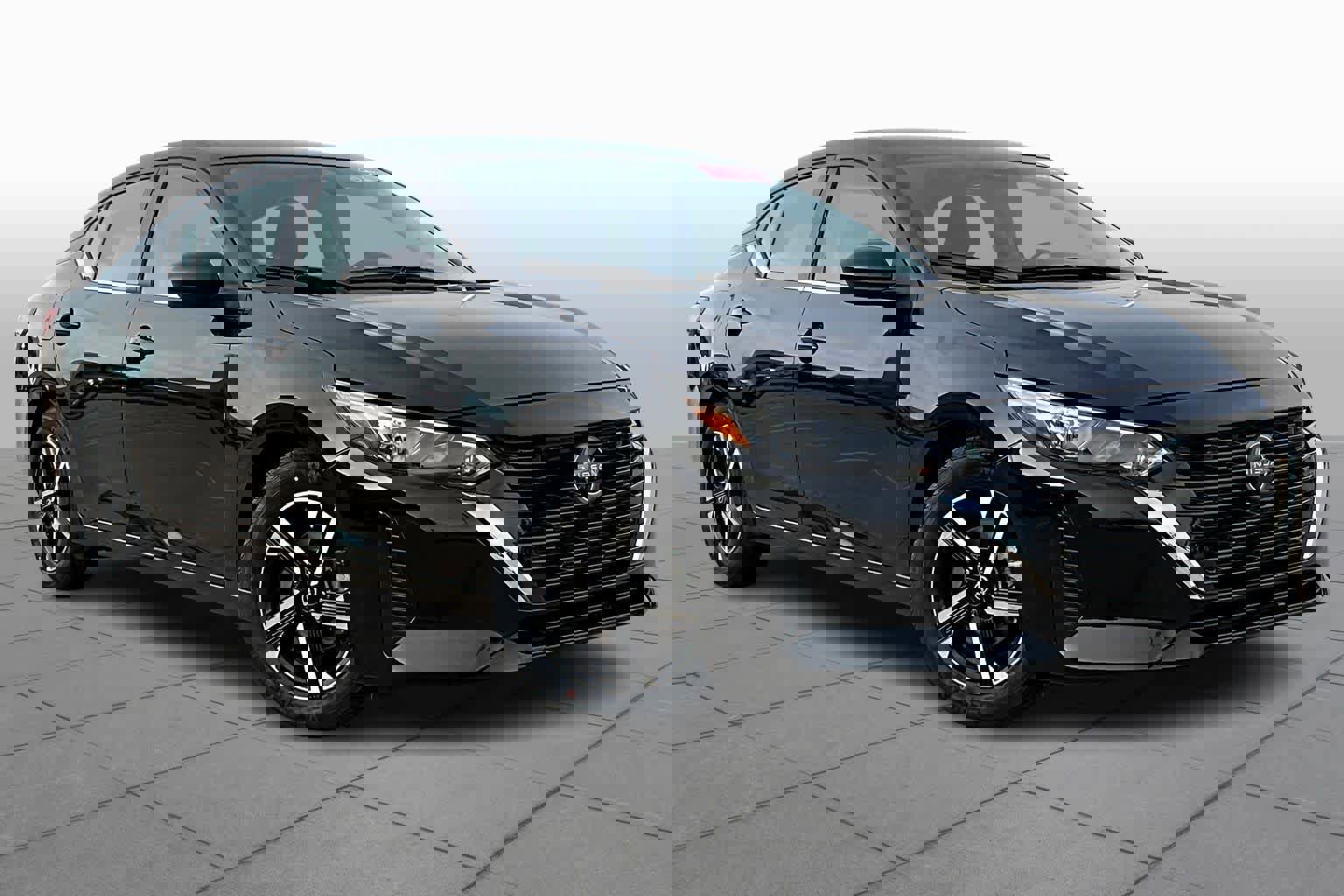 Used 2024 Nissan Sentra SV image 2