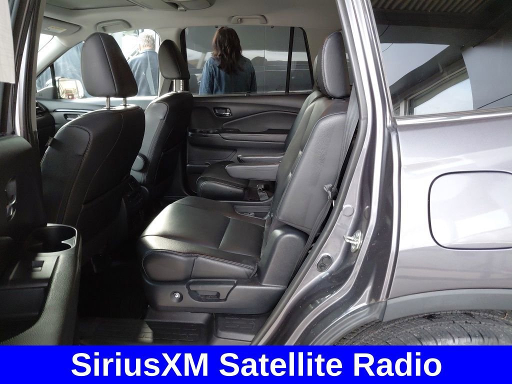 Used 2020 Honda Pilot Touring image 6