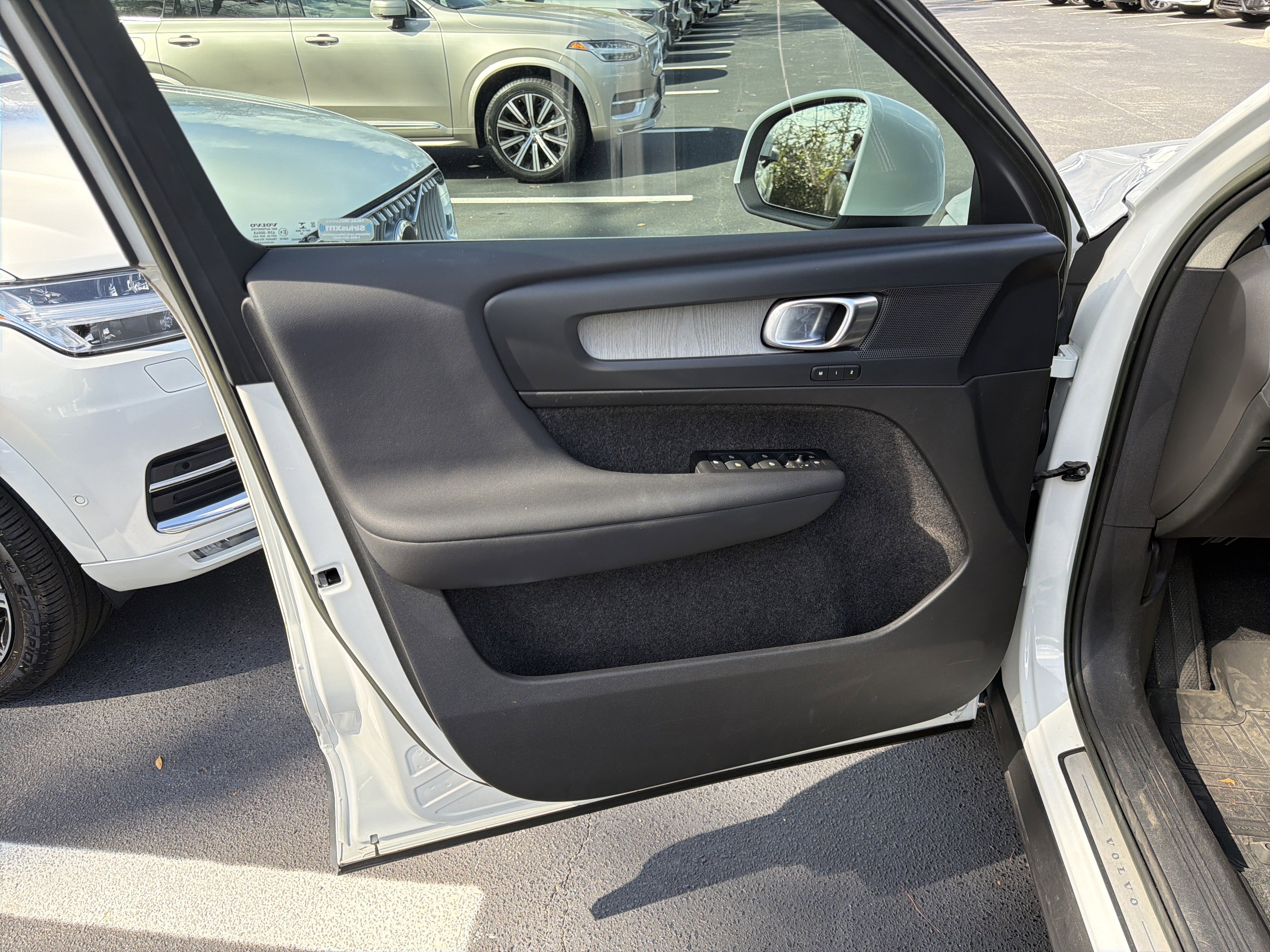 Certified 2023 Volvo XC40 B4 Plus w/ Driver Assist Package image 14