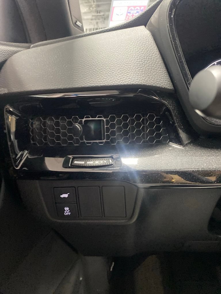 Used 2024 Honda CR-V Sport Touring image 5