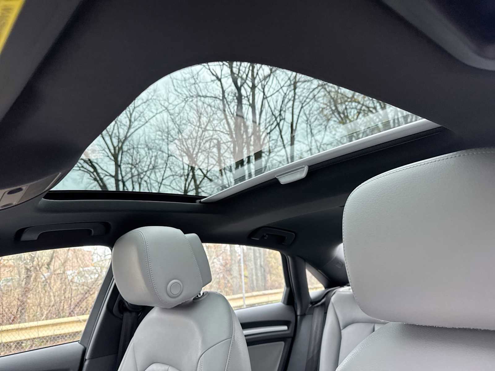 Used 2018 Audi A3 2.0T Premium image 23