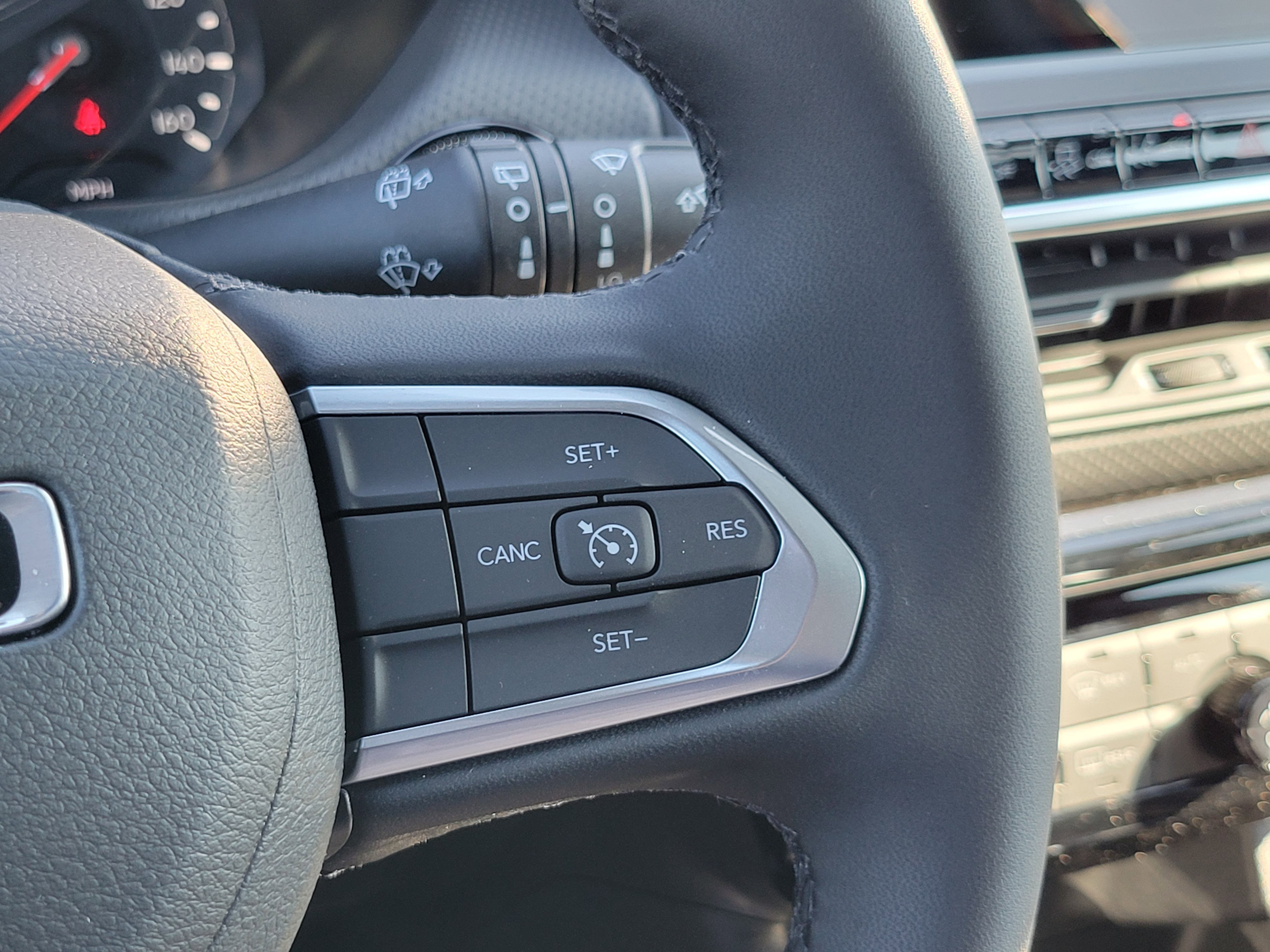 New 2026 Jeep Compass Latitude image 12