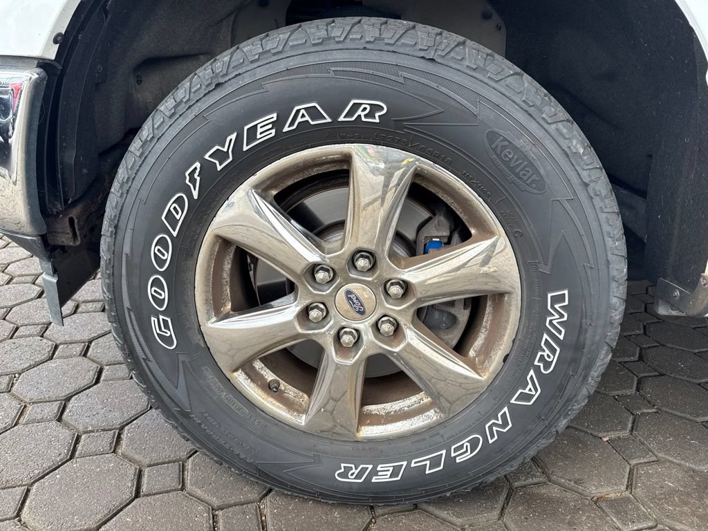 Used 2018 Ford F150 XLT w/ Equipment Group 302A Luxury AWD/4WD image 12