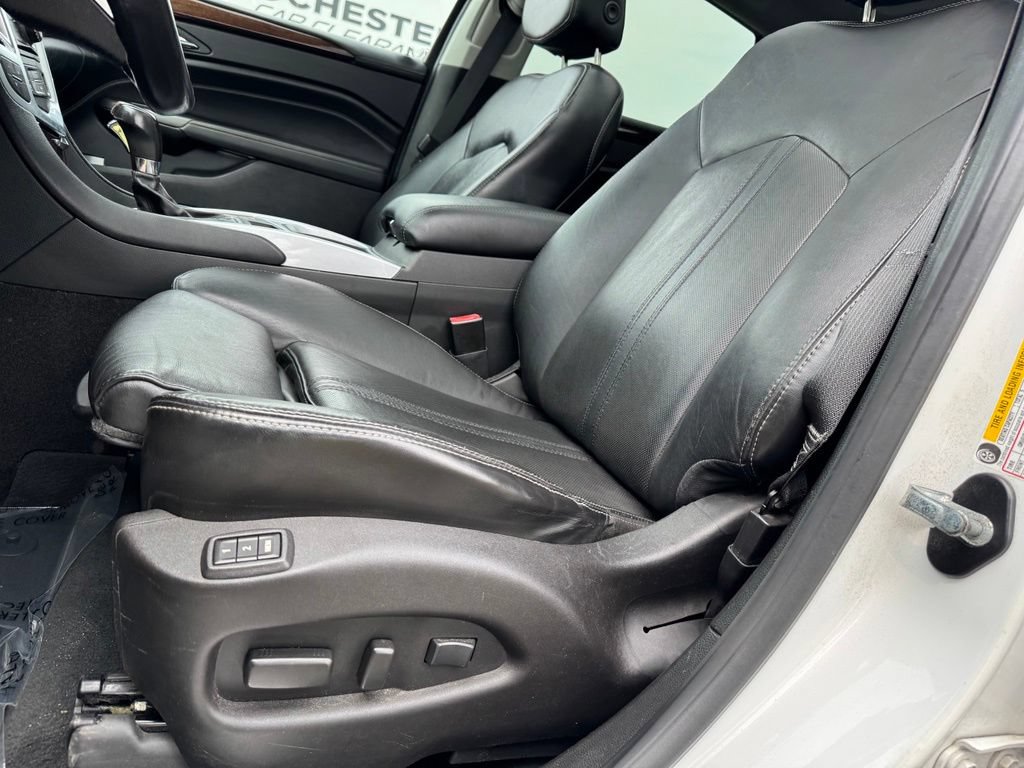 Used 2012 Cadillac SRX Luxury AWD/4WD image 5