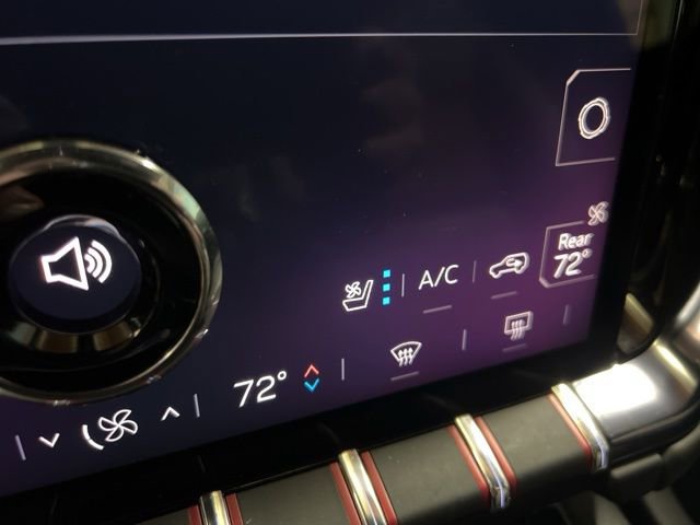 Used 2025 GMC Yukon XL AT4 Ultimate image 28