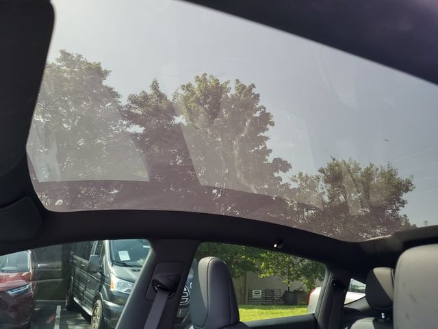 Used 2026 Tesla Model Y AWD image 18