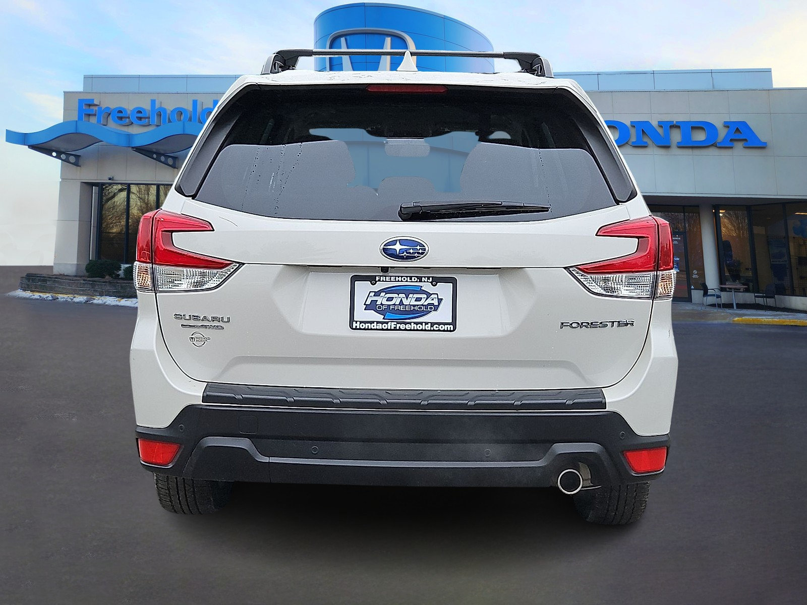 Used 2023 Subaru Forester Limited AWD/4WD image 5