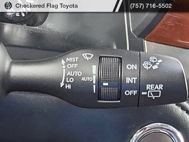 Used 2018 Lexus LX 570 4WD w/ Luxury Package image 32