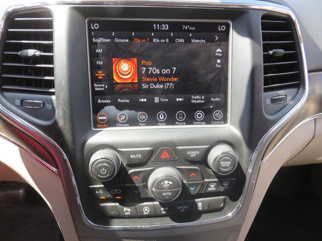 Used 2018 Jeep Grand Cherokee Limited AWD/4WD image 20