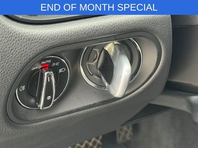 Used 2025 Porsche Macan image 27