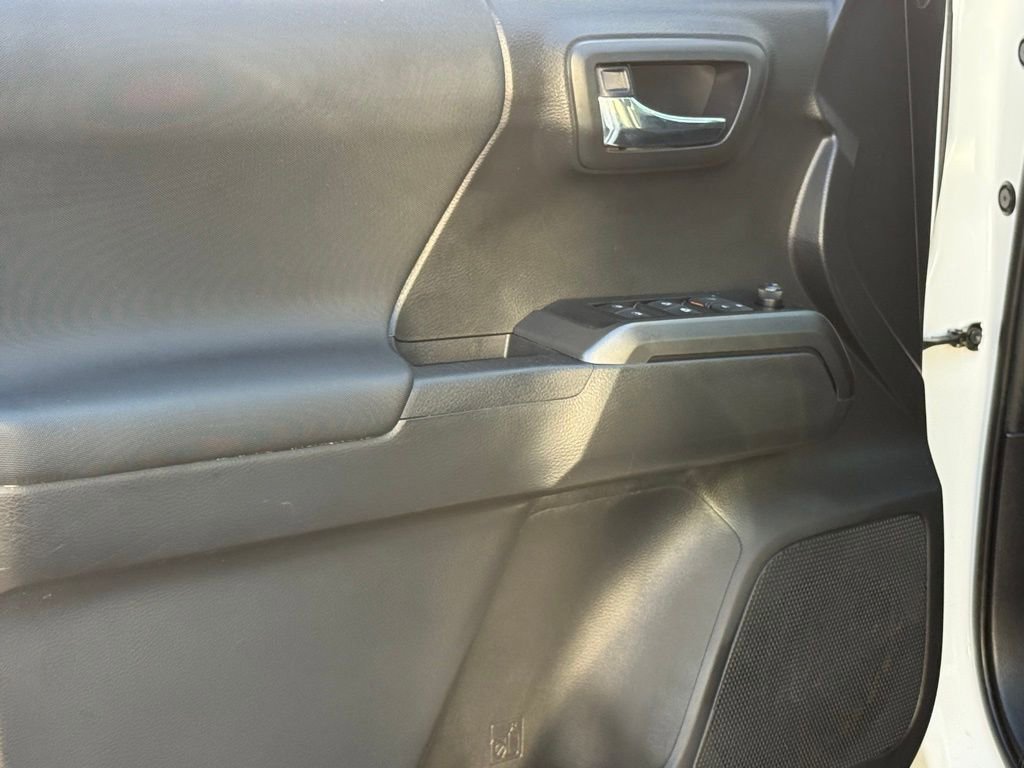 Used 2023 Toyota Tacoma TRD Sport AWD/4WD image 11
