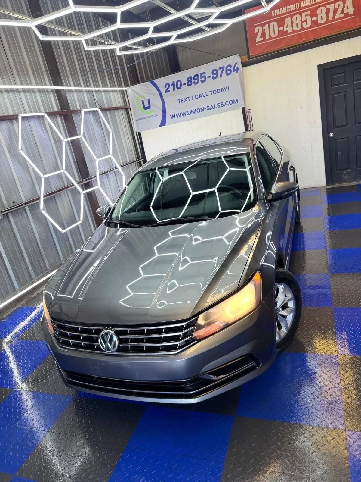 Used 2016 Volkswagen Passat 1.8T S image 7