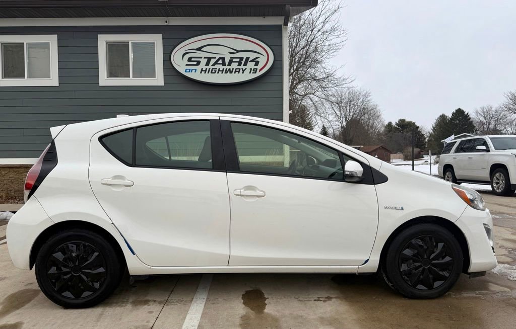 Used 2016 Toyota Prius C Two video 1