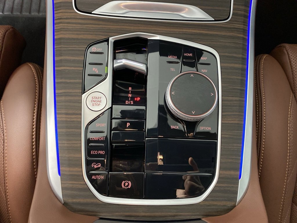 Used 2026 BMW X5 xDrive40i w/ Climate Comfort Package image 25