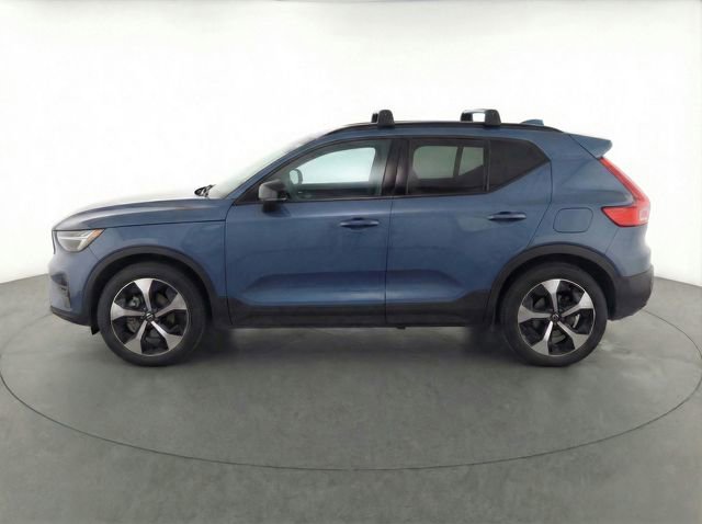 Used 2023 Volvo XC40 B5 Plus w/ Driver Assist Package image 36