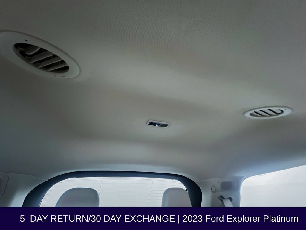 Used 2023 Ford Explorer Platinum w/ Technology Package AWD/4WD image 41