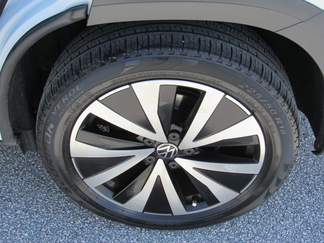 Used 2022 Volkswagen Taos SE image 9