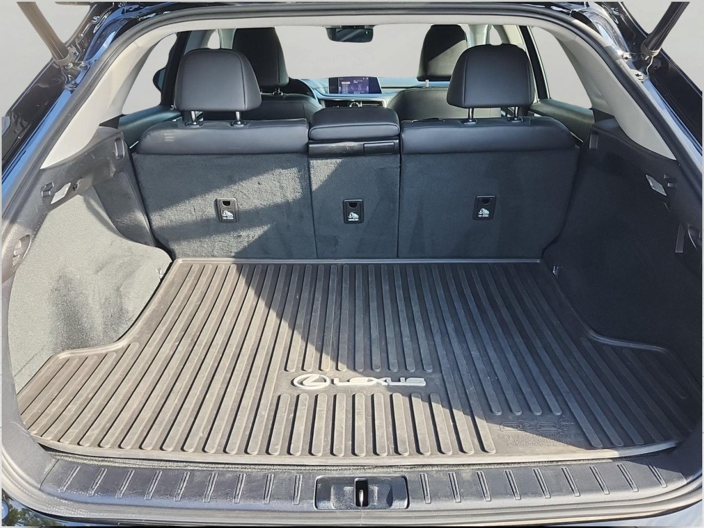 Used 2018 Lexus RX 350 AWD w/ Premium Package image 15