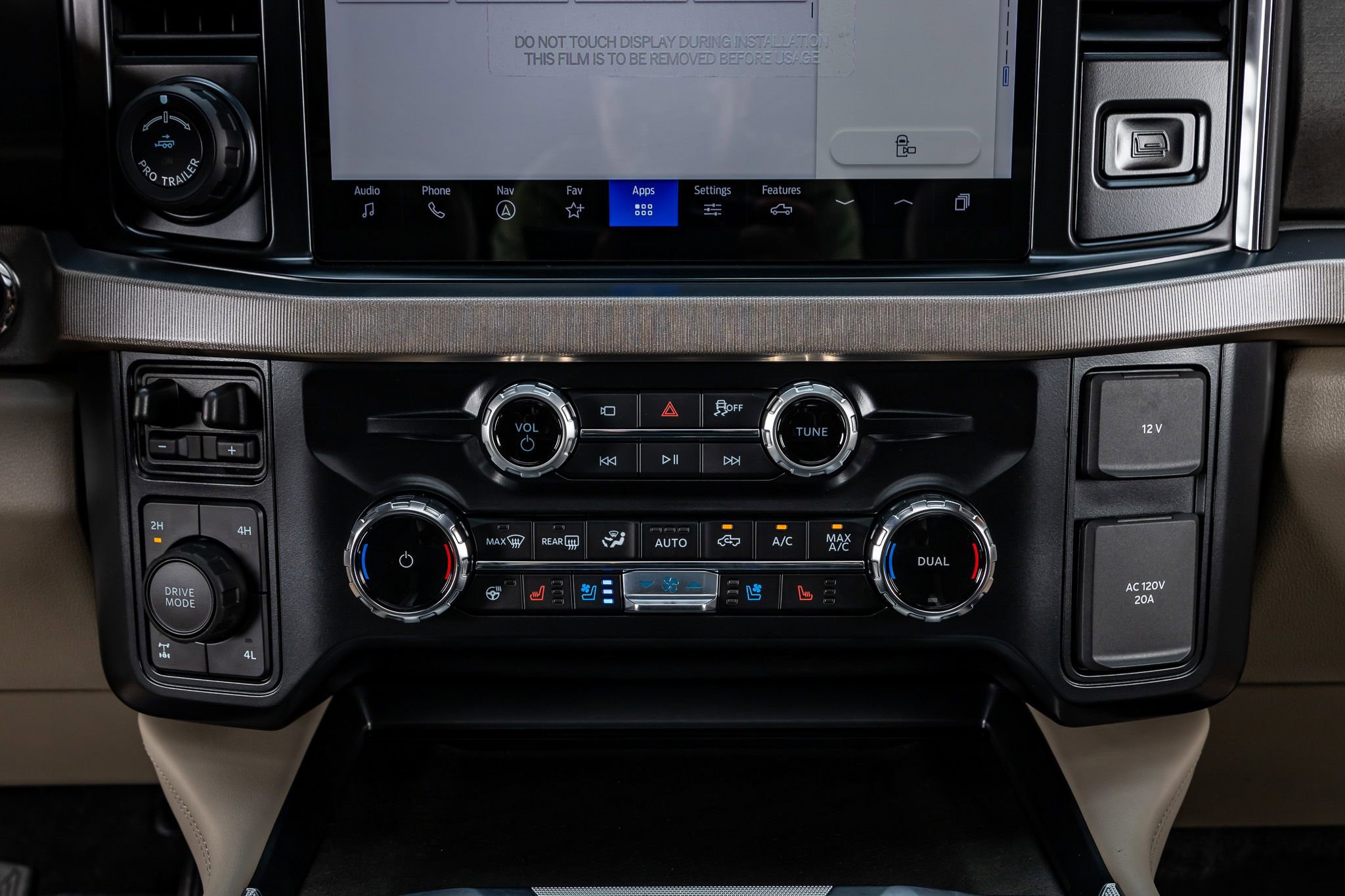 Used 2026 Ford F250 Platinum w/ Platinum Plus Package AWD/4WD image 28