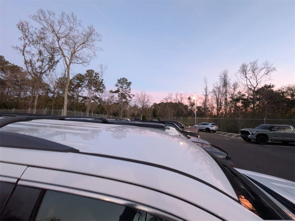 Used 2017 GMC Yukon SLT image 10