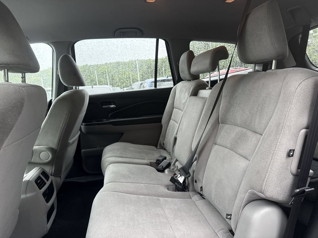 Used 2019 Honda Pilot LX image 24