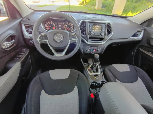 Used 2014 Jeep Cherokee Sport FWD image 30