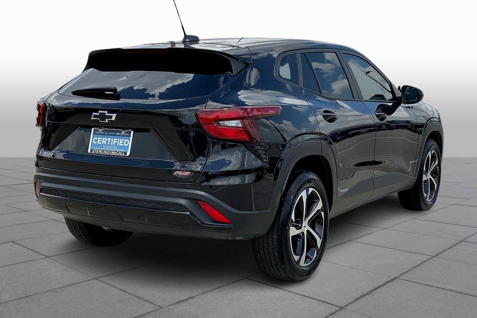 Certified 2024 Chevrolet Trax RS image 12